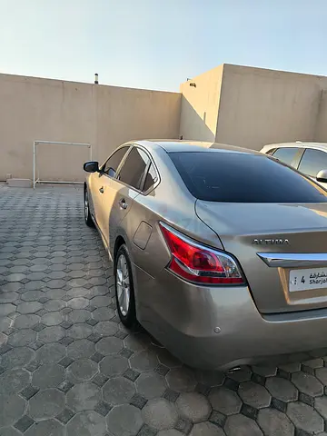 Nissan Altima SV 2014 GCC Specs - Well Maintained
