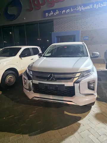 Mitsubishi L200 Double Cab GL 2020 GCC Specs