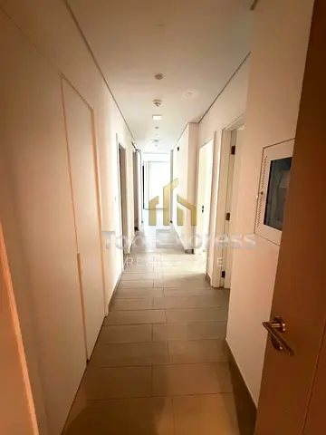 Beautiful 2 Bedroom Apartment in luxurious building