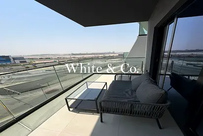Vacant Now | Modern | Smart Technology