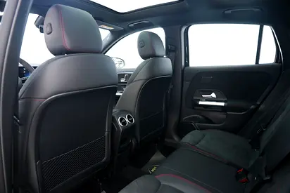 Mercedes-Benz GLA 200, миниатюра 17