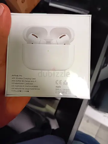 Airpods Pro with wireless charger case