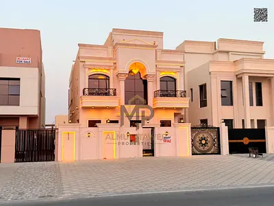 فيلا كلاسيكية فاخرة في الحليو 2 على شارع رئيسي، بارتداد أمامي 15 متر يمنحك خصوصية ومساحة إضافية، تضم 6 غرف نوم ومجلسًا وصالة ورووف، بتملك حر لجميع