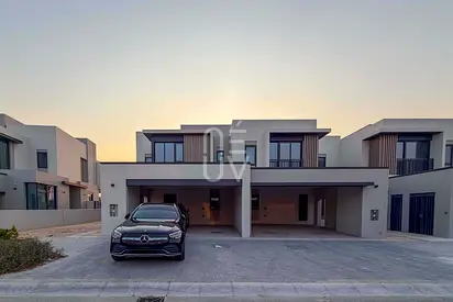 Elevated Plot | Corner Unit | Close to Club