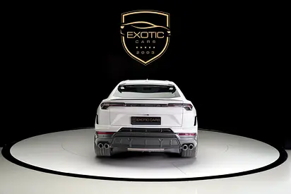 صورة 2 لـ 2023 Lamborghini URUS