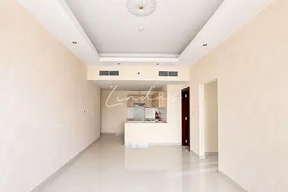 2BR Apartment | Mid Floor | Community View