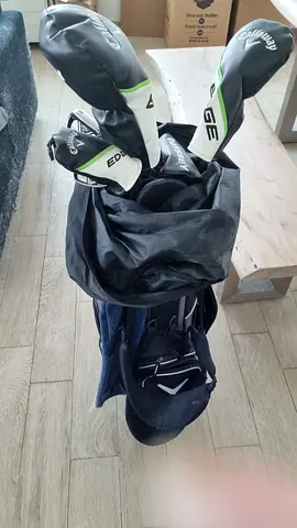Callaway golf bag with 3 headcovers and clubs - used