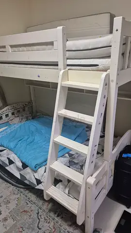 Kids bunk bed