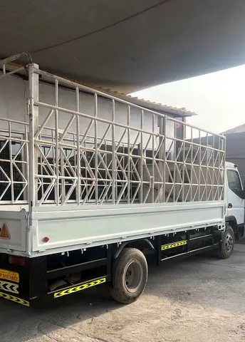 URGENT SALE FUSO CANTER 16 ft chassis long