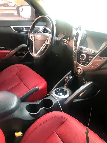صورة 5 لـ 2016 Hyundai VELOSTER