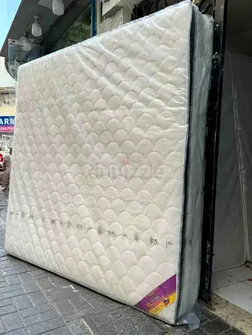 Mattress with top foam 180x200cm King size.  Same day delivery available