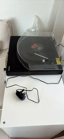 Technics SL‑Q2 Turntable / Record Player - Good Working Condition and records
