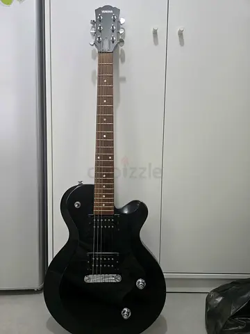 Yamaha black electric guitar