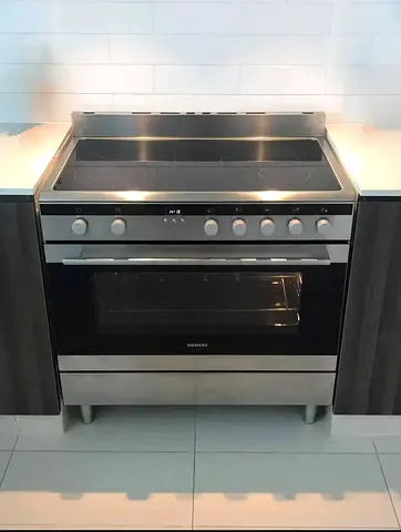Siemens brand electric ceramic cooker 90cm