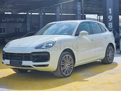 Porsche Cayenne Standard 2018 | GCC Specs |