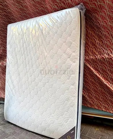 Brand New Queen Top Memory foam Spring Mattress Available