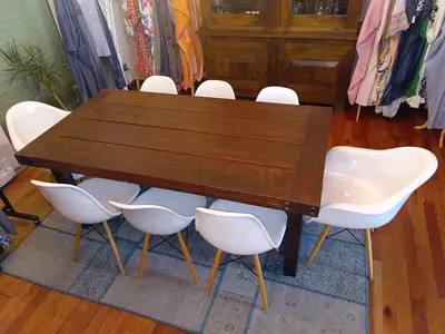 Set of 8 Modern Dining Chairs with Wooden Legs (White) — Good Condition