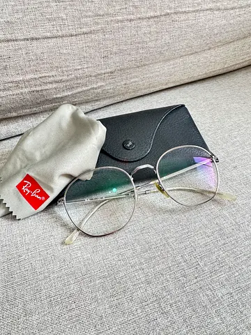 Ray-Ban Round Metal Eyeglasses with Case and Cloth - Silver Frame