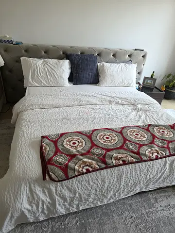 King size bed frame with hydraulic storage.no bed sides. No mattress.