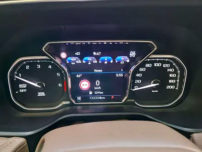 صورة 14 لـ 2021 GMC YUKON