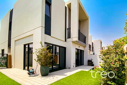 Vacant | Private Garden | Near amenities