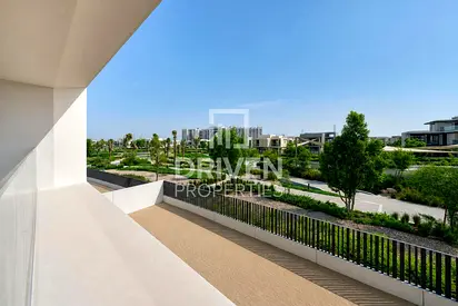 Single Row | Large Plot | Standalone with Pool