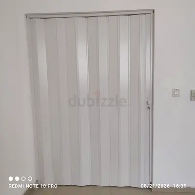 High Quality  PVC room Divider and folding door