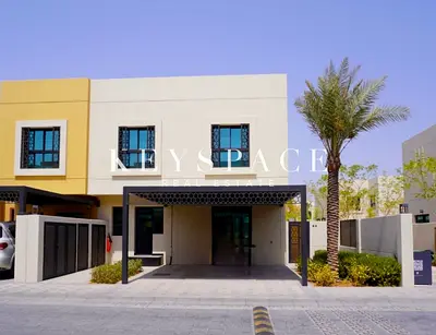 Sophisticated Eco Estate | Prestigious Community Setting | Resale