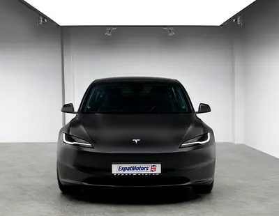 2025 Tesla MODEL 3 — фото 5