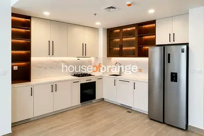 Corner Unit | Modern 2 Bedroom | The Regent