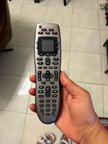 Logitech harmony universal remote