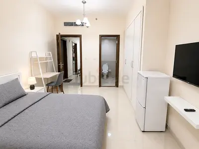 ROOM WITH ATTACHED WASHROOM KITCHEN NEAR METRO