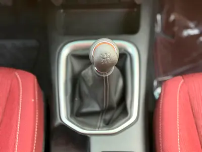 صورة 13 لـ 2026 Toyota HILUX