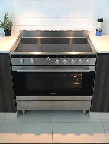 Siemens Stainless Steel Electric Range with Ceramic Hob and Oven