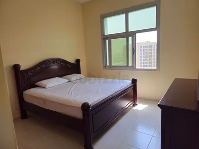 Solid Wood King Size Bed with Headboard and Footboard - Execellent Condition