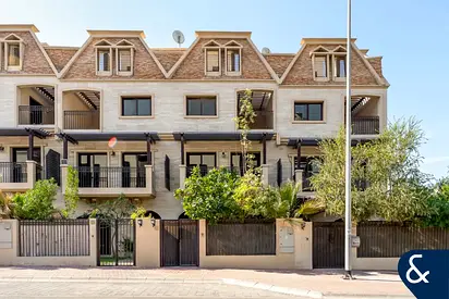 Vacant now call to view | Spacious 4BR Villa |