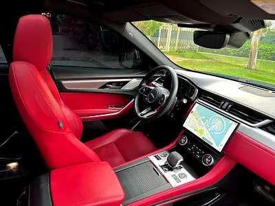 2021 Jaguar F-PACE — миниатюра 17