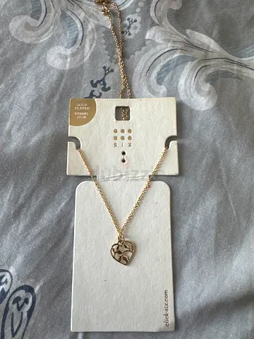 Gold plated dainty necklace