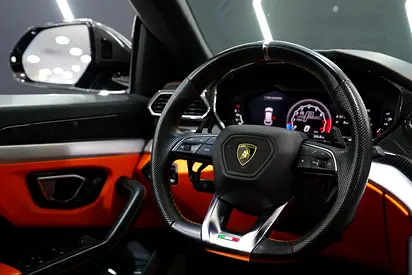 2021 Lamborghini URUS 照片 4