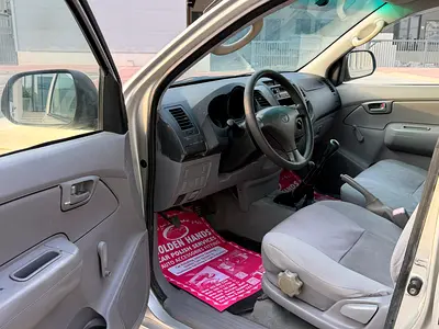 2011 Toyota HILUX 照片 9