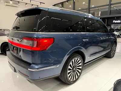 صورة 7 لـ 2018 Lincoln NAVIGATOR