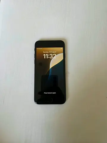 iPhone SE 2022 3rd generation 64GB all original 88% battery