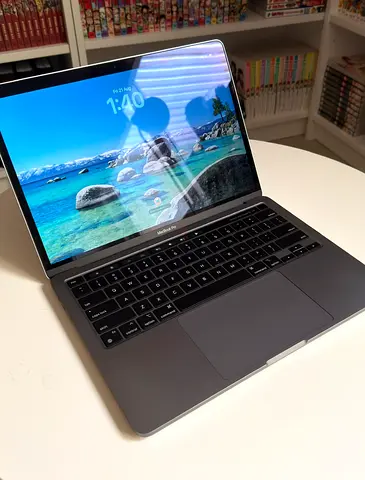 MacBook Pro M1 Touchbar 13inch 256g Complete Original Box and Cables + Carrying Case + USB converter