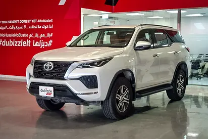 2021 Toyota FORTUNER — фото 3