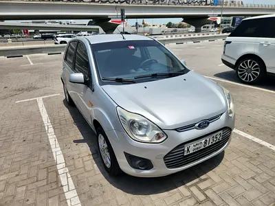 2016 FORD FIGO 照片 2