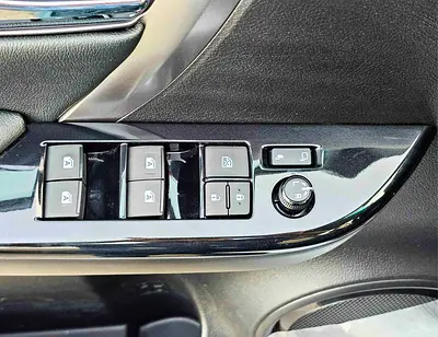2026 Toyota FORTUNER photo 16