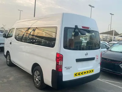 2020 Nissan URVAN thumbnail 9