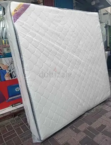 180x200cm King size mattress with top foam.  Same day delivery available