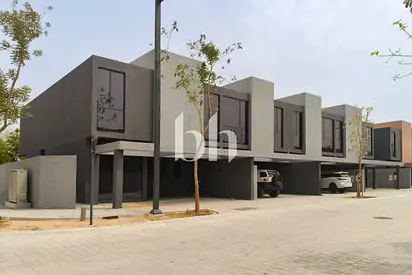 Corner End Unit | Big Plot | Majlis Room Brand New