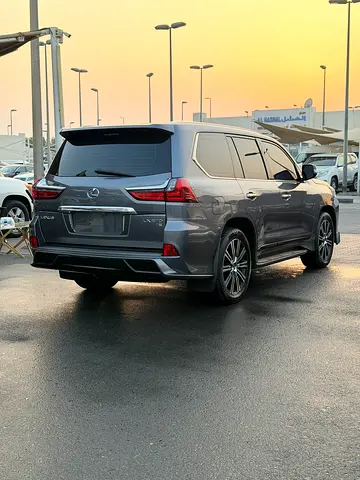 2018 Lexus LX-SERIES — фото 5